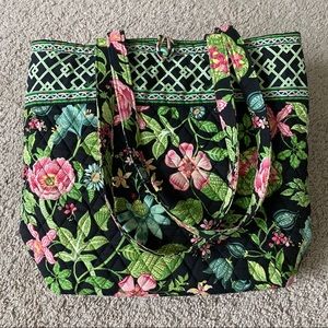 !SALE!  Vera Bradley Side Bag